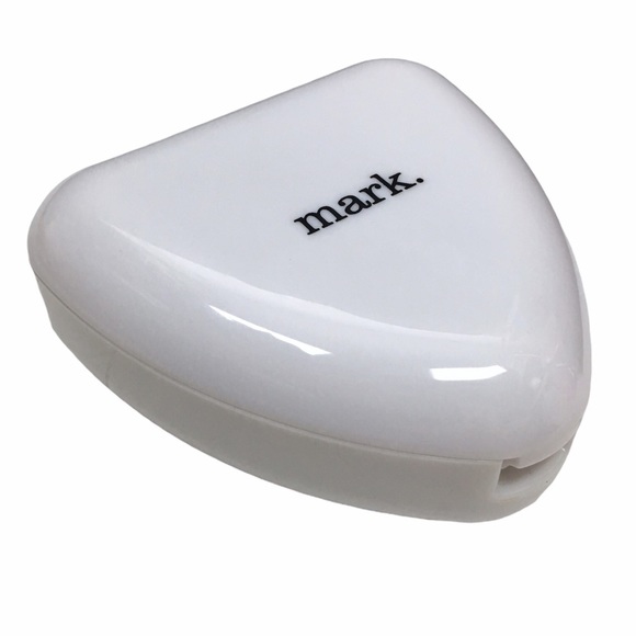 mark. Powder-Matic Go Anywhere Loose Powder Compact Mirror Puff Shade Medium - Picture 2 of 6